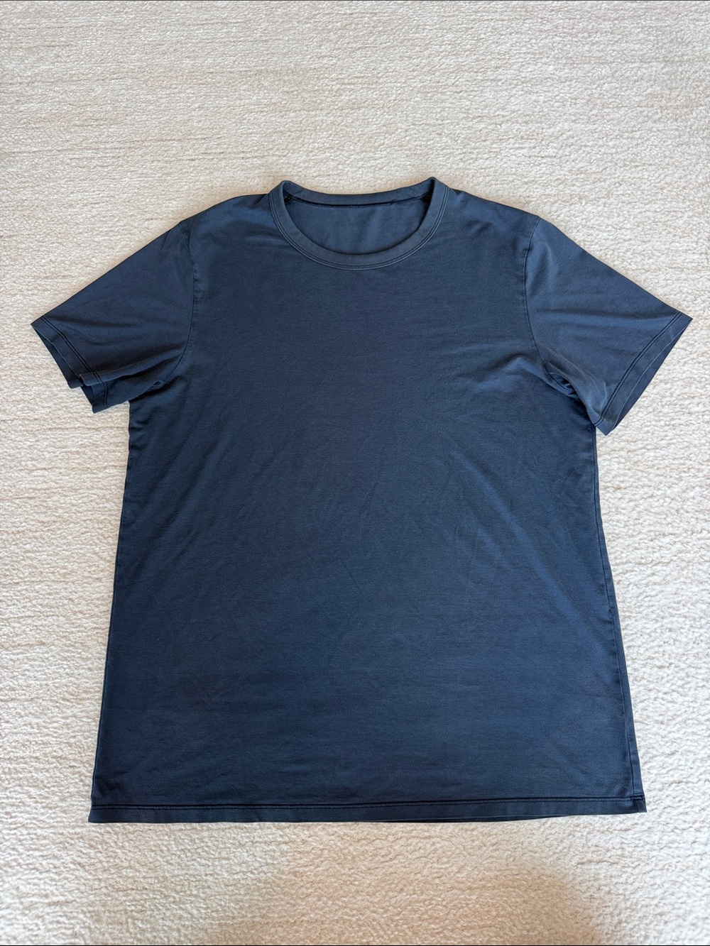 Men’s Lululemon Everyday cotton blend t shirt - size medium - navy blue